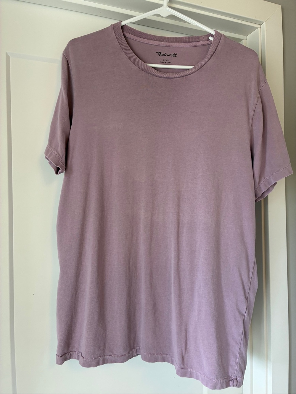 Madewell Men’s Relaxed Crewneck Tee in Mauve